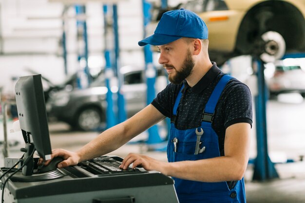 Jakie nowinki technologiczne usprawniają serwisowanie pojazdów?